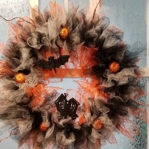 SOLD.  Hand made Halloween wreath.